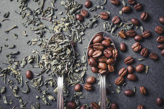 Teein vs. Koffein - Same, same but different.
